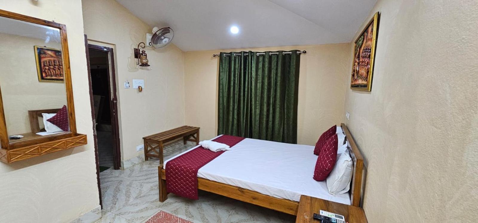 Moon Village Resort Shānti Niketan Eksteriør billede